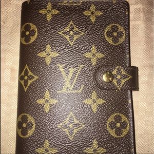 AUTHENTIC Louis Vuitton agenda PM size